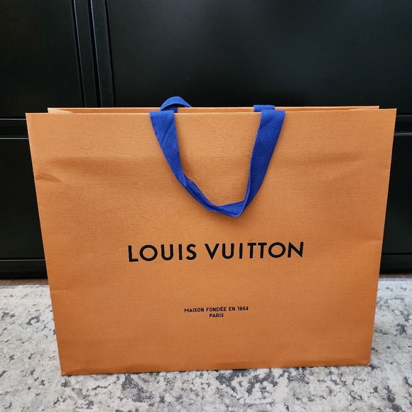 Louis Vuitton Shopping Bag with Ribbon - Picture 4 of 8